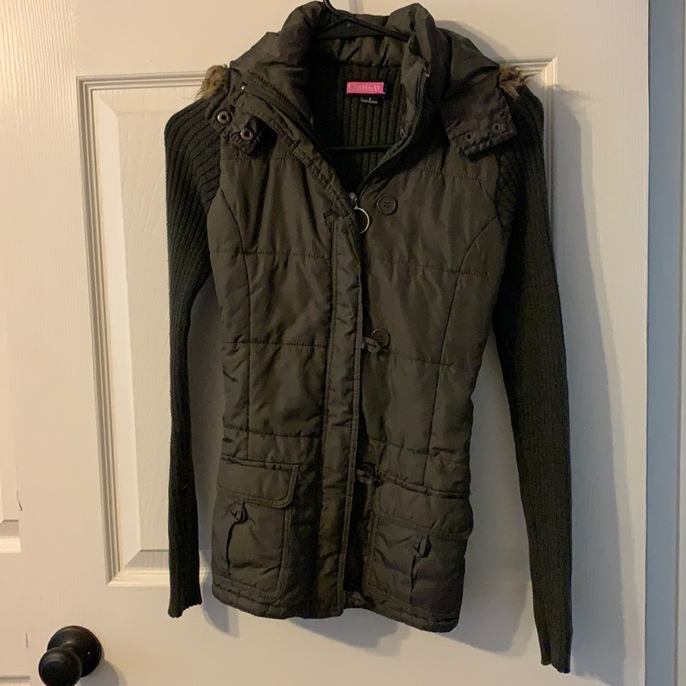 Size Small Women’s Zip-Up Sweater-Vest - Army Green
